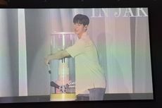 Hwang Min Hyun Dapat Kejutan Kue Ulang Tahun Saat Konser di Jakarta