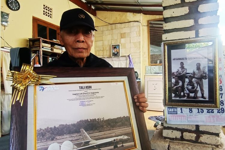Cerita Sugijanto Terima Foto Tupolev Tu-16, Pesawat yang Pernah Diawakinya sebagai Air Gunner