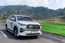 Menikmati Pesona Nepal van Java dengan Innova Zenix Hybrid