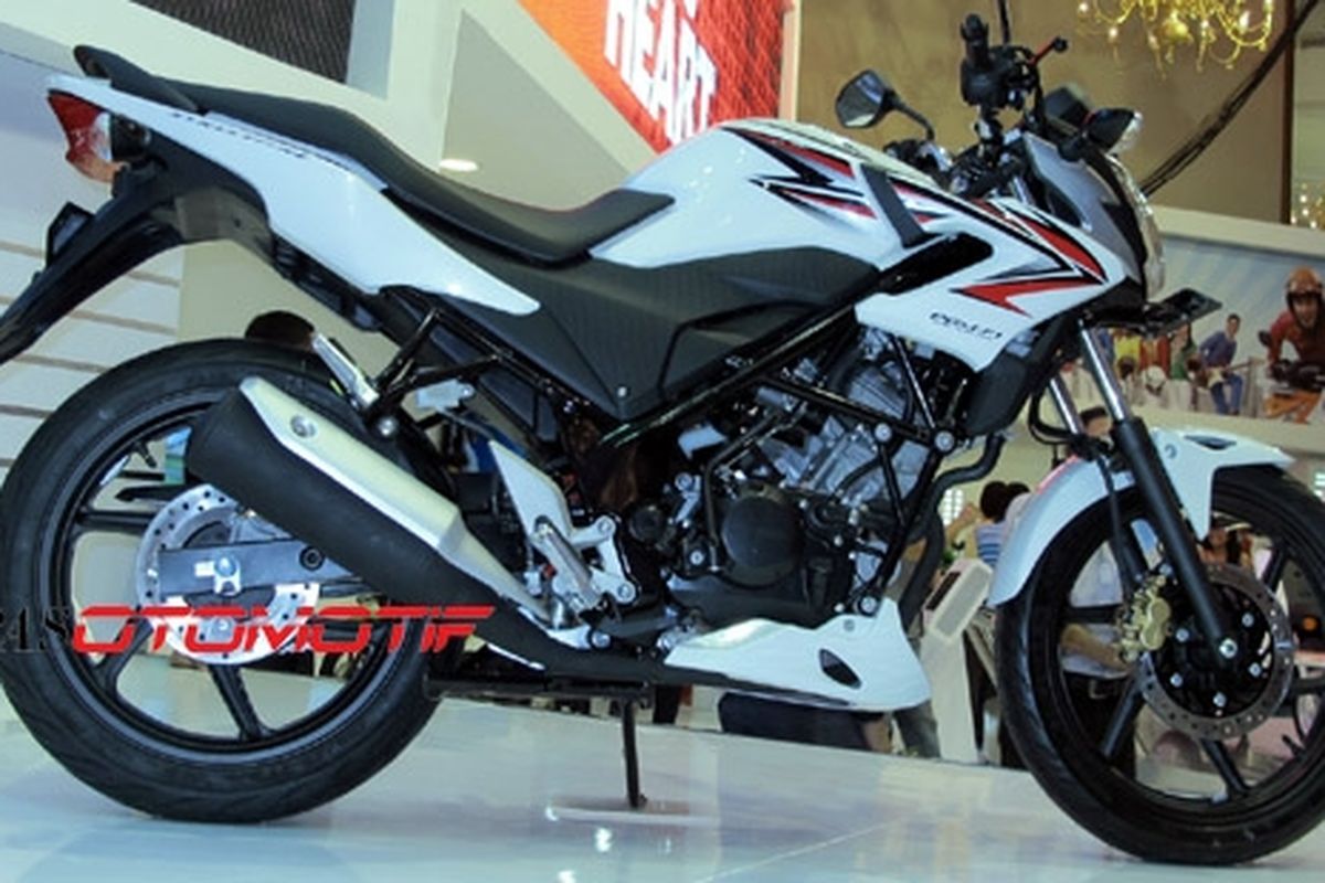 Honda CB150R StreetFire menyapa pengunjung JMCS.