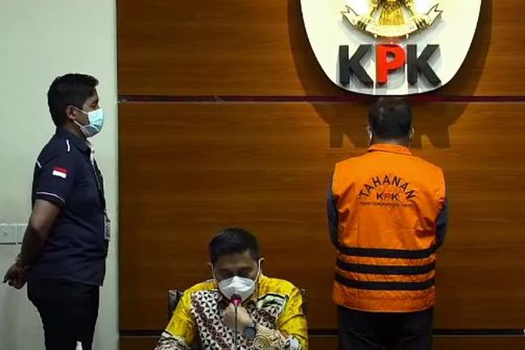 Komisi Pemberantasan Korupsi (KPK) menetapkan Wali Kota Tanjungbalai 2016-2021 M Syahrial dan Sekretaris Daerah (Sekda) Kota Tanjungbalai, Yusmada pada Jumat (27/8/2021).