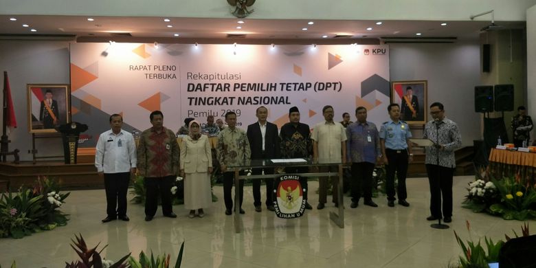 Rapat Pleno Rekapitulasi DPT Pemilu 2019 di KPU, Rabu (5/9/2018)