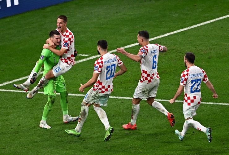 Profil Dominik Livakovic: Kiper Pahlawan Kroasia ke Perempat Final Piala Dunia 2022