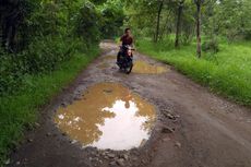 Berjuang Mencari Air, Hidup Kering di Karang Dawa (2)