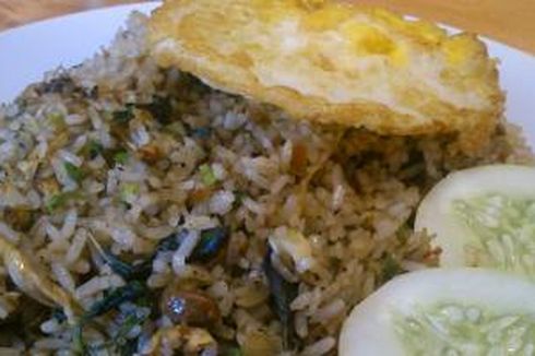 Sarang Mafia Bagi-bagi Nasi Goreng Gratis 