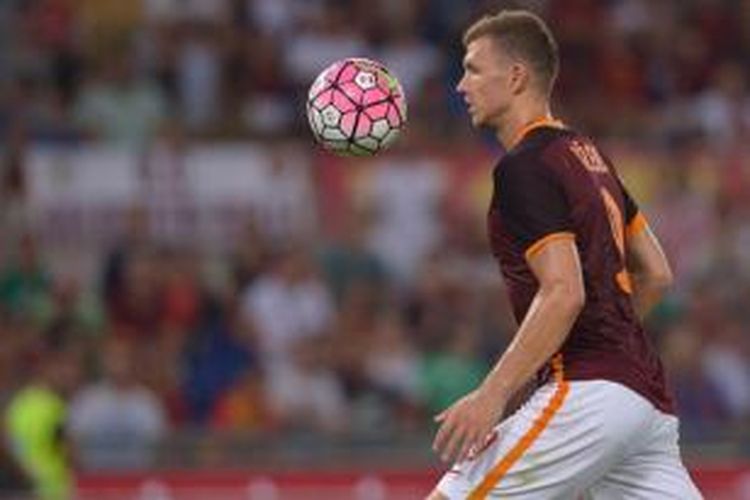 Striker AS Roma, Edin Dzeko.