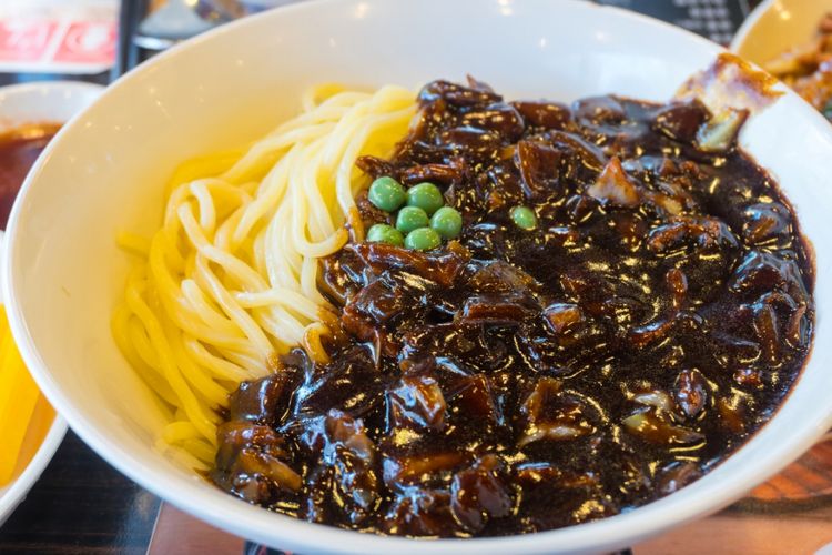 ILUSTRASI - jajangmyeon