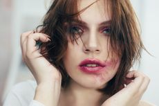 Termakan Tren Lipstik, Banyak Perempuan Abaikan Kesehatan Bibir