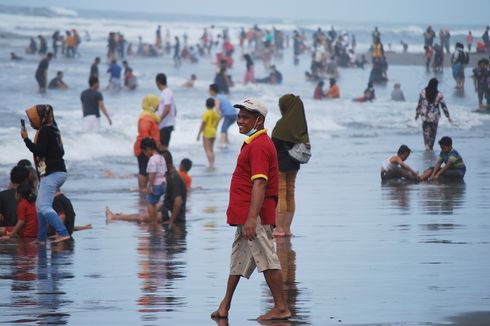 Hampir 30.000 orang Kunjungi Pantai Parangtritis Saat Pergantian Tahun