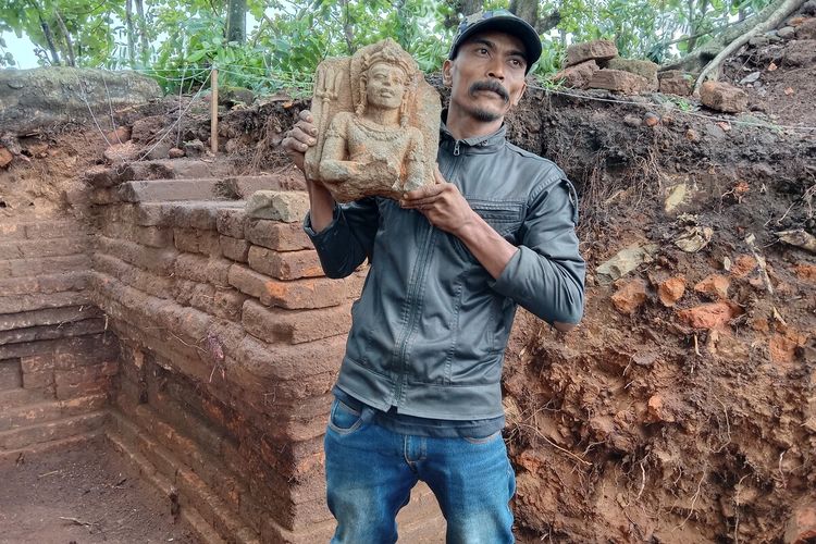 Penampakan Arca Nandiswara yang ditemukan pada ekskavasi Situs Pandegong, Dusun Kwasen, Desa Menganto, Kecamatan Mojowarno, Kabupaten Jombang, Jawa Timur.