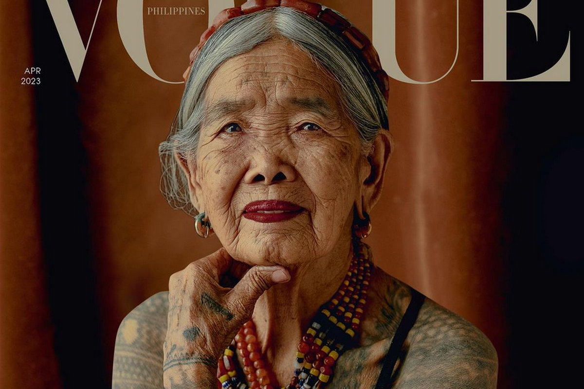 Apo Maria ?Whang-Od? Oggay adalah seniman tato asal Filipina yang menjadi model sampul tertua Vogue di usia 106 tahun