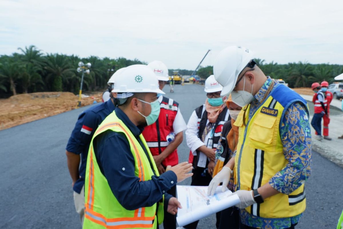 Kepala BPJT Danang Parikesit