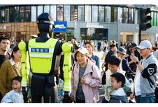 Robot Polantas China Tilang 12.000 Pelanggar dalam 3 Hari