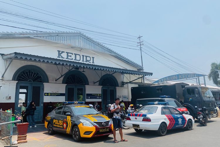 Stasiun Kediri Kota Kediri, Jawa Timur, Jumat (27/10/2023) siang.
