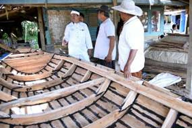 Pemerintah Kabupaten Purwakarta yang dipimpin Bupati Dedi Mulyadi membuat tanggul penahan banjir melalui APBN pada 2011 sampai 2013. Dana APBN sebesar Rp150 miliar digunakan untuk pembangunan tanggul dan normalisasi bantaran Sungai Citarum di wilayah tersebut.