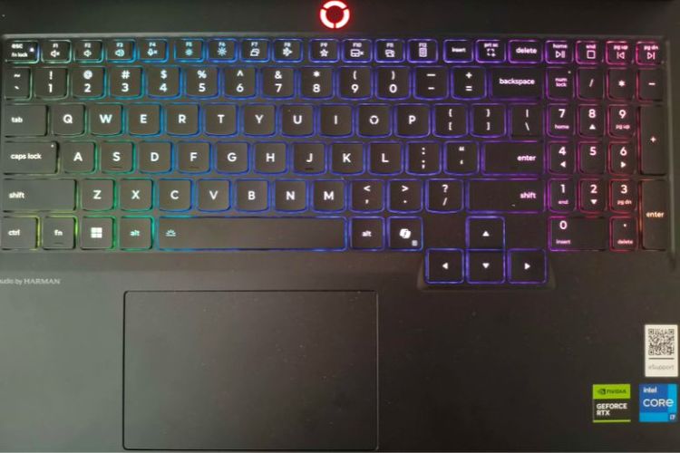 Legion 5i memiliki keyboard yang nyaman. 