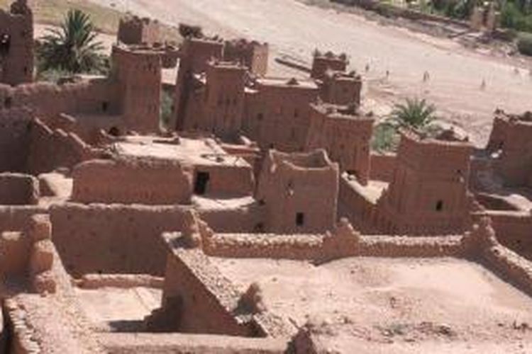 Kasbah Ait Ben Haddou menjadi salah satu kasbah yang masuk dalam bangunan peninggalan dunia yang dilindungi oleh UNESCO. 