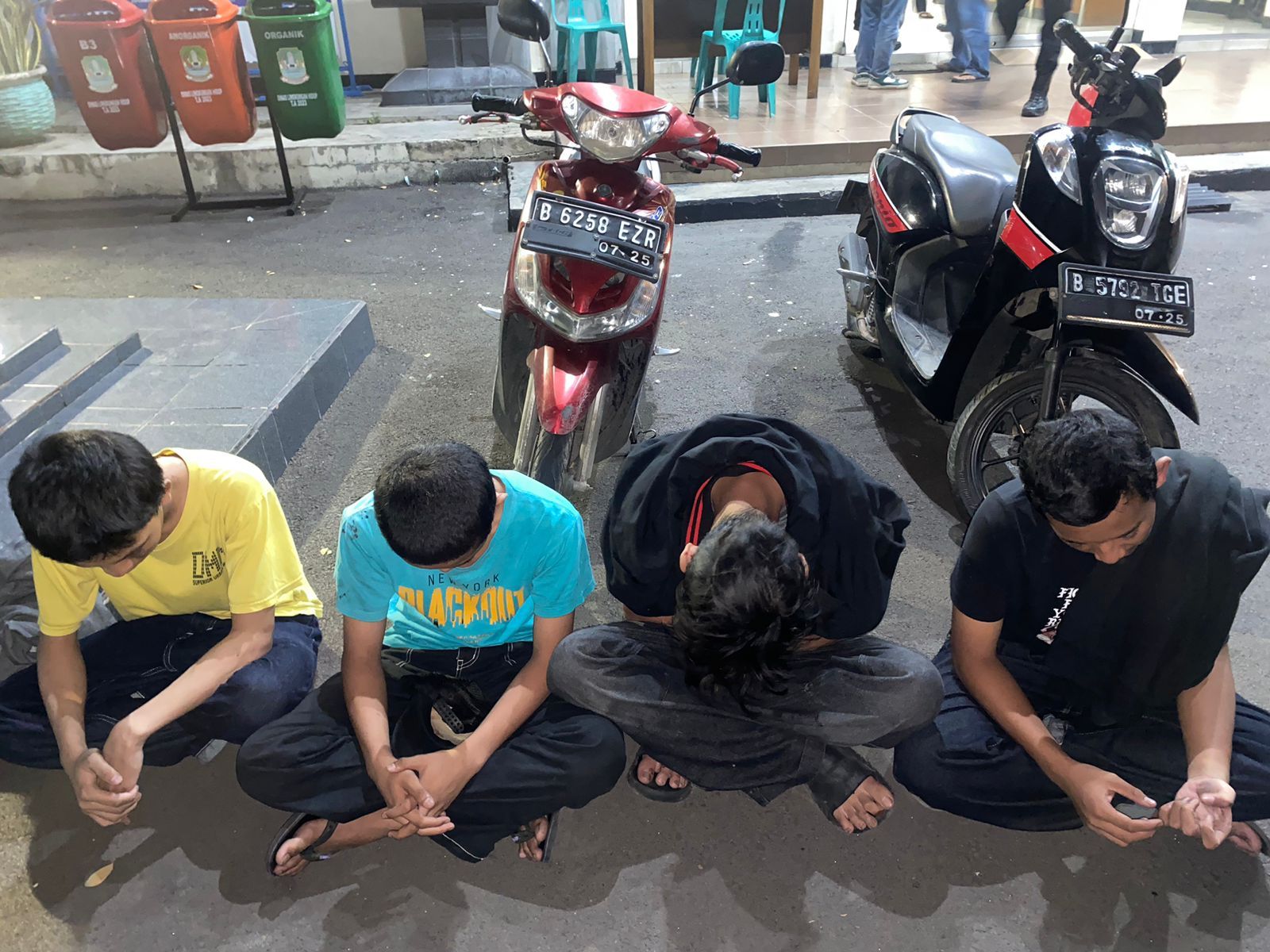 Polisi Tangkap 4 Remaja yang Tawuran di Bekasi, Pelaku Bawa Busur dan Anak Panah 