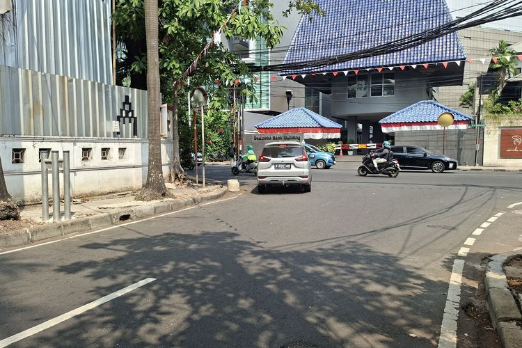 Jalan di Menteng Dipasangi Tiang Portal Diduga Pesanan Pejabat, Warga Surati Pramono