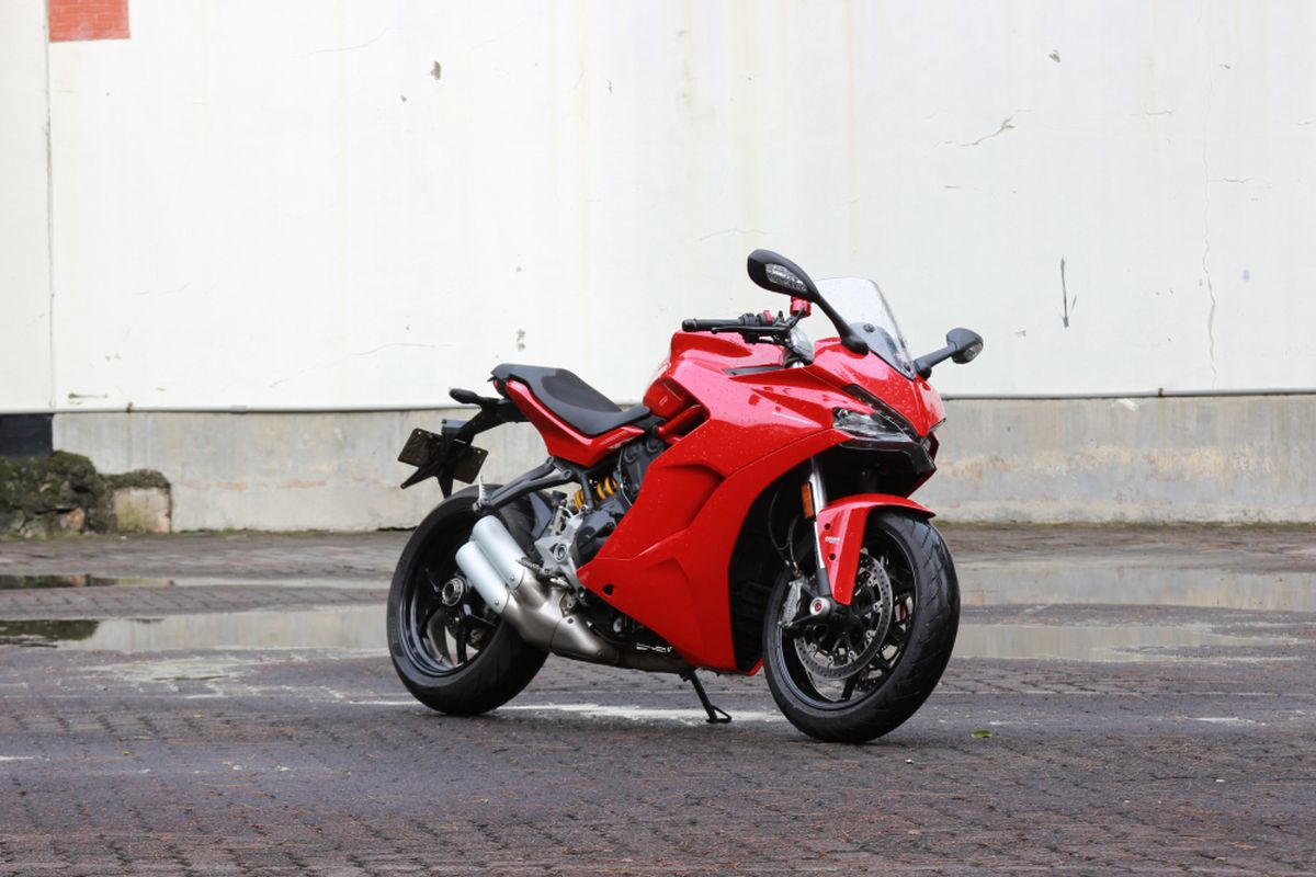 Ducati Supersport bisa disebut dengan Panigale versi jinak