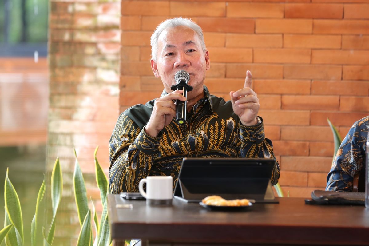 Direktur Utama PGN Arief S. Handoko saat berbicara dalam diskusi Coffee Morning bersama CNBC Indonesia, Kamis (17/7/2025).