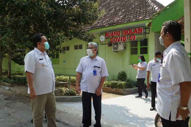 Bupati Blora, Arief Rohman meninjau kondisi terkini di RSUD Blora, Rabu (4/8/2021)