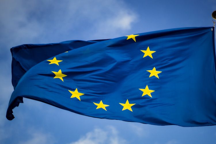 Ilustrasi Bendera Uni Eropa. Uni Eropa resmi memberlakukan Visa Schengen Digital.