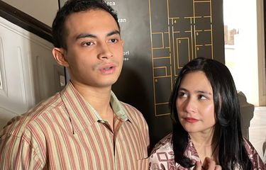 Perdana Lebaran Bareng Prilly Latuconsina, Omara Esteghlal: Tunggu ...