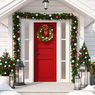Sambut Natal, Ini 6 Ide Mendekorasi Pintu Depan Rumah yang Meriah