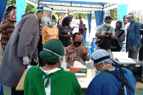 Cerita 5 Orang di NTT yang Pertama Disuntik Vaksin Covid-19