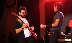 Sing Along Bareng Radja Band Guncang Festival Cisadane Kota Tangerang 2023