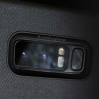 Bocoran foto yang disinyalir memperlihatkan kamera ganda Galaxy Note 8.