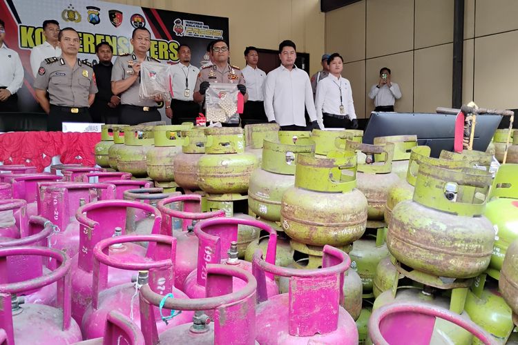 Gunakan Rumah Kontrakan, Sindikat Elpiji Oplosan di Sidoarjo Dibongkar