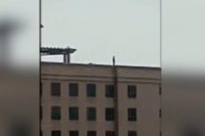 Menelepon Sambil Berdiri di Atap Hotel, Seorang Teknisi Disangka Ingin Bunuh Diri