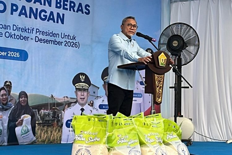 Pemerintah Siapkan 1 Juta Ton Beras untuk 33,2 Juta KK, Zulhas: 2 Minggu Lagi Sudah Dibagi