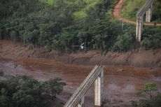 Limbah Lumpur Akibat Runtuhnya Bendungan Cemari Sungai Suku Asli