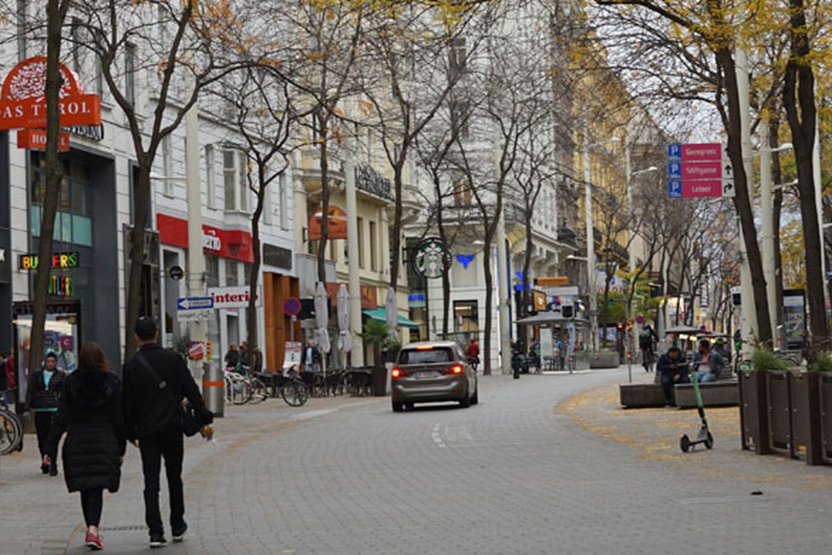 Suasana Kota Wina di Austria.