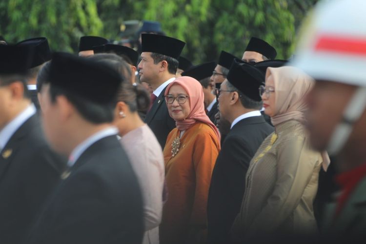 Peringatan Hari Pahlawan Tahun 2024 di Taman Makam Pahlawan (TMP) Kalibata, Jakarta, Minggu (10/11).