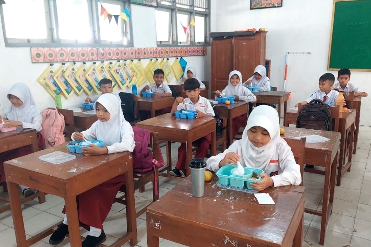 3.333 Siswa di Kebumen Jajal Makan Bergizi Gratis Selama 15 Hari