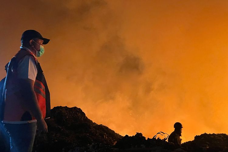 Imbas Kebakaran TPA Galuga Bogor, Layanan Sampah Ditutup Satu Hari