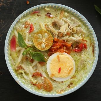 An illustration of Laksa Betawi