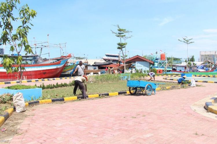Penataan kampung nelayan Tegalsari oleh Kementerian PUPR. 