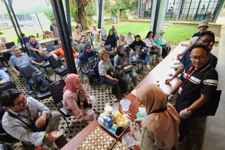 Dompet Dhuafa Kenalkan Zakat sebagai Gaya Hidup “Kalcer” lewat Press Touring ke Zona Madina