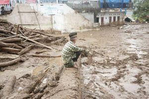 Curah Hujan 94 MM yang Mengubah Solok: Banjir Bandang Makan Korban