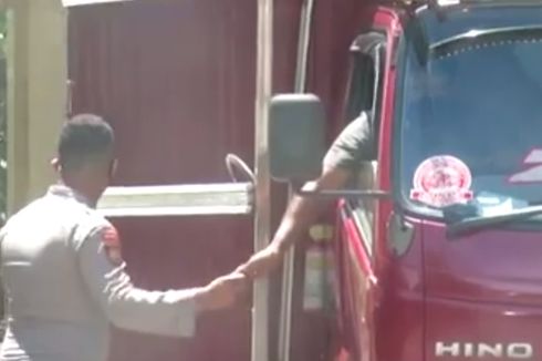 Video Viral Polisi di Gorontalo Diduga Lakukan Pungli kepada Pengemudi Truk