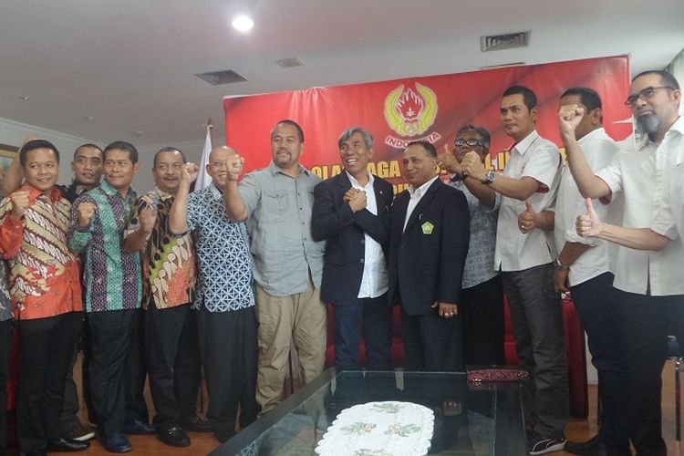 Komite Olahraga Nasional Indonesia (KONI) Sumatera Utara dan Aceh ingin mencalonkan menjadi tuan rumah bersama Pekan Olahraga Nasional (PON) 2024. Deklarasi ini dilakukan di Gedung KONI Pusat, Jakarta, Jumat (9/6/2017).