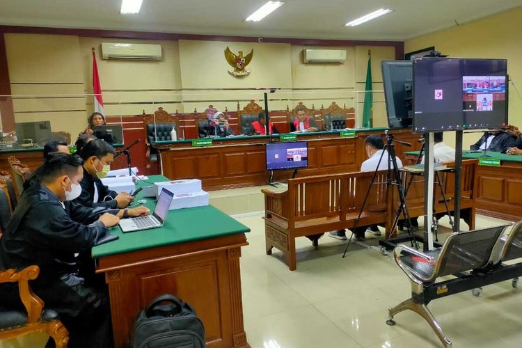 Sidang lanjutan perkara korupsi dana hibah Pemprov Jatim di Pengadilan Tipikor Surabaya, Selasa (2/5/2023).