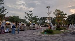 Cafe Tenda, Tempat Nongkrong Unik di Surabaya dengan Tenda Dome