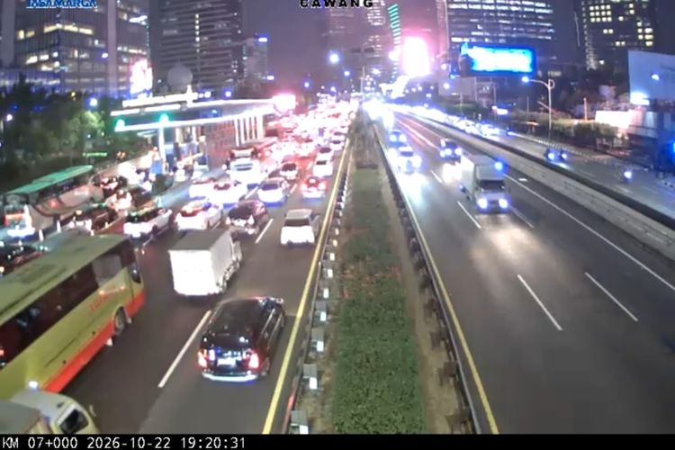 Tol Jakarta Padat di Sejumlah Titik Kamis Malam, Semanggi-Tomang hingga Angke-Kapuk Tersendat