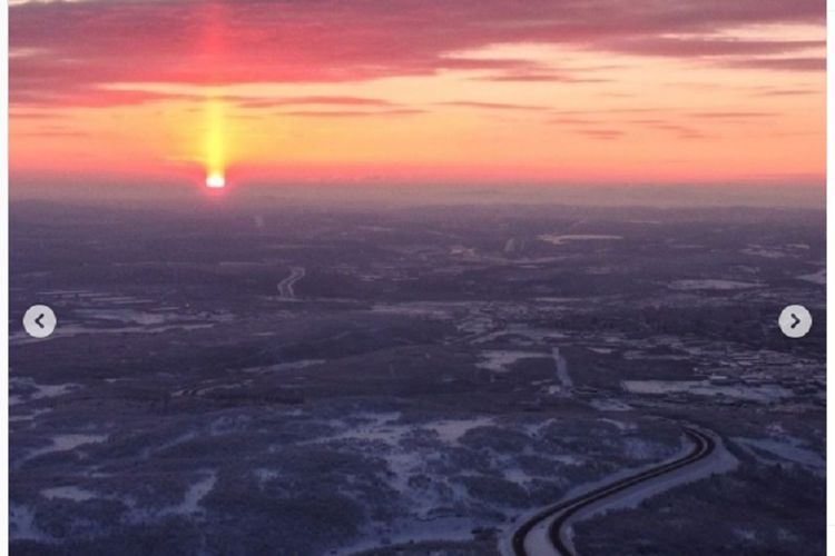 Matahari terbit di Murmansk setelah malam kutub yang panjang selama 40 hari.